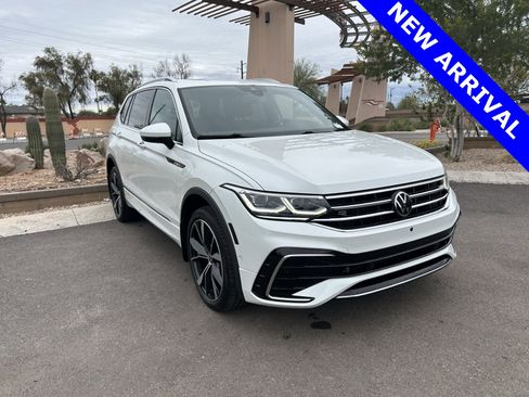 Used 2022 Volkswagen Tiguan SEL R-Line image 1
