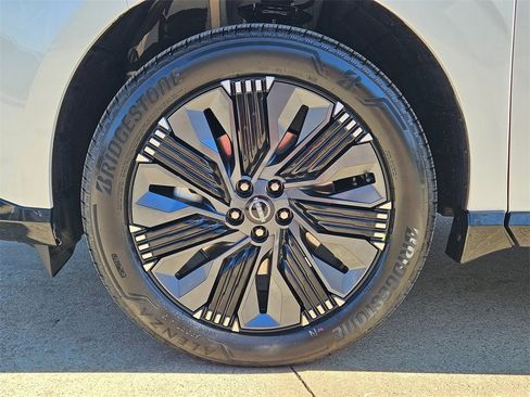 New 2026 Nissan Murano Platinum image 28