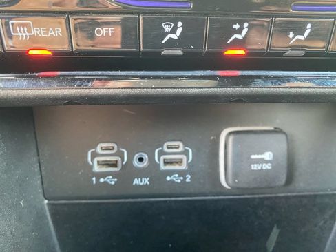 Used 2024 Jeep Grand Cherokee L Laredo RWD image 25