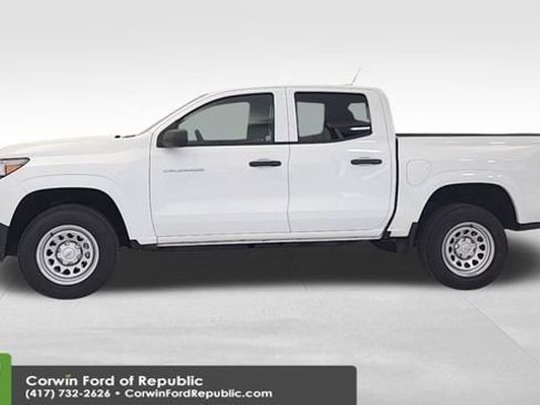 Used 2023 Chevrolet Colorado W/T image 4