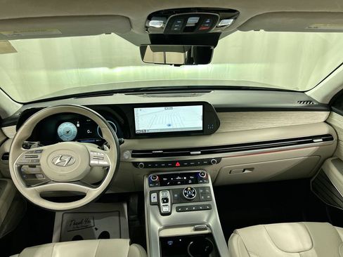 Used 2024 Hyundai Palisade AWD image 19