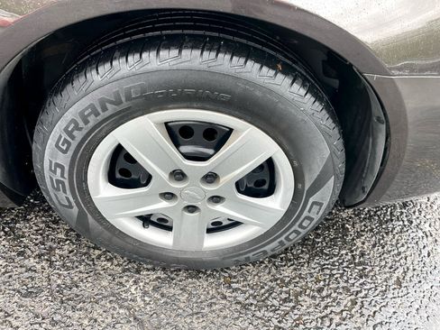 Used 2009 Chevrolet Impala LS image 12