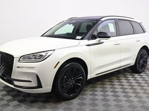 New 2026 Lincoln Corsair Reserve w/ Jet Appearance Package AWD/4WD image 2