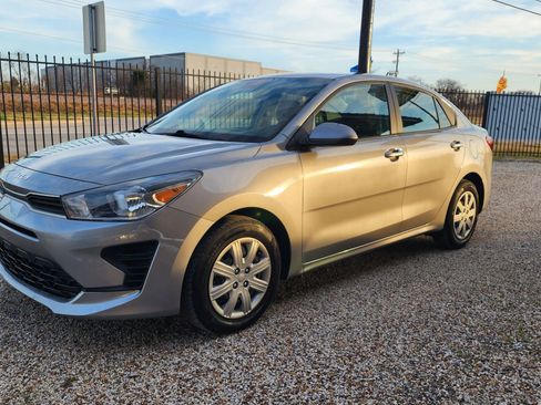 Used 2022 Kia Rio S image 6