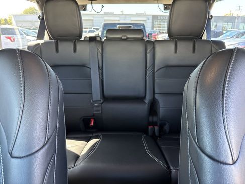 Used 2023 Jeep Wrangler Unlimited Sahara w/ Cold Weather Group image 20