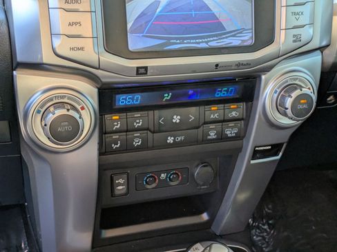 Used 2014 Toyota 4Runner Limited image 25