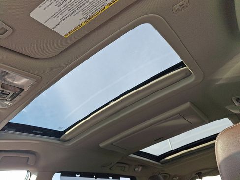 Certified 2020 Toyota Sienna Limited image 16