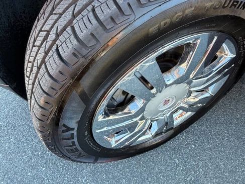 Used 2015 Cadillac SRX Luxury w/ Driver Awareness Package AWD/4WD image 22