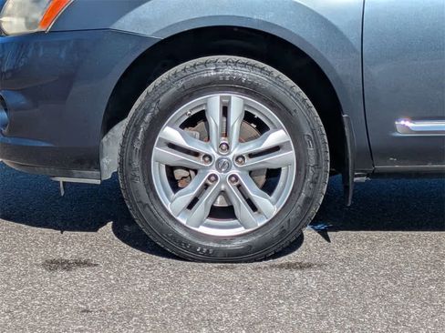 Used 2013 Nissan Rogue SV w/ Premium Pkg image 10