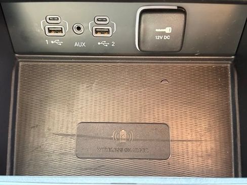 Used 2025 Jeep Grand Cherokee L Laredo RWD image 21