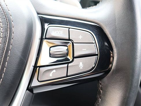 Used 2019 BMW 530i RWD image 25