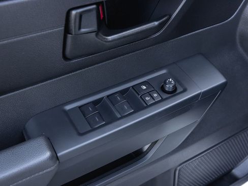 Used 2025 Toyota Tundra SR w/ SR Tow Package image 9