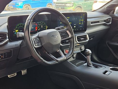 Used 2024 Ford Mustang Premium image 9