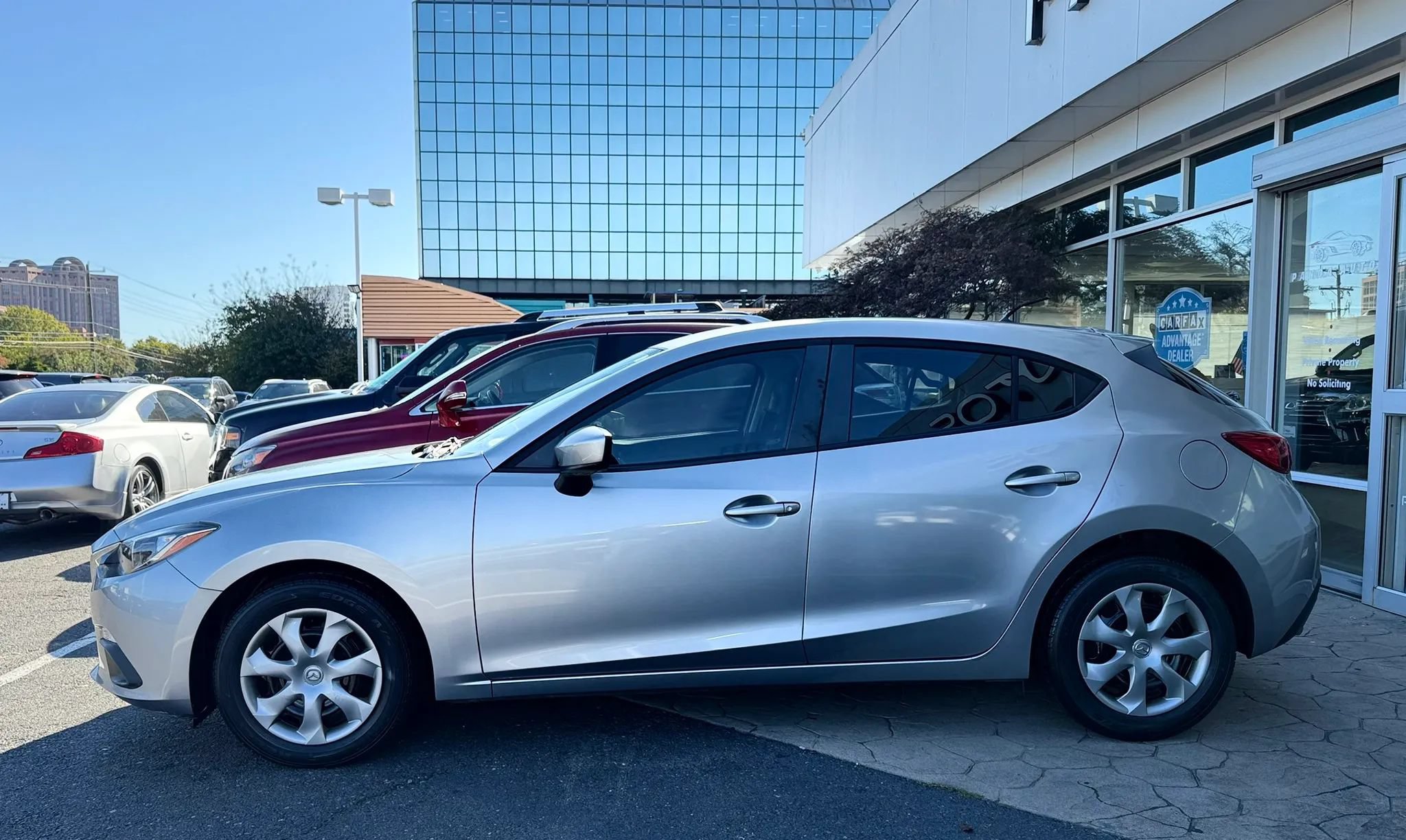 Used 2014 MAZDA MAZDA3 i Sport FWD image 4
