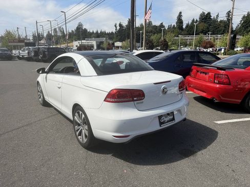 Used 2013 Volkswagen Eos Lux FWD image 3