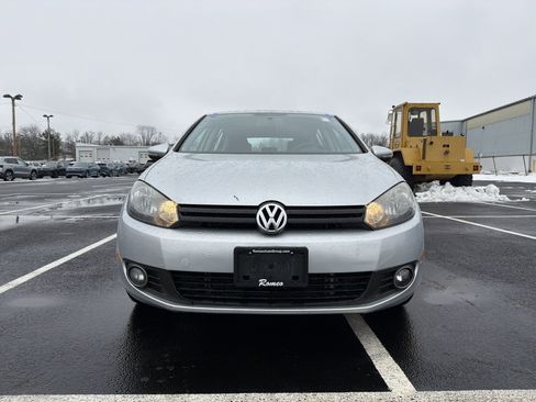 Used 2011 Volkswagen Golf TDI image 2