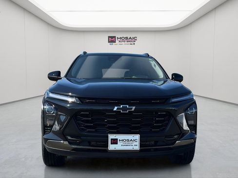 Used 2025 Chevrolet Trax ACTIV w/ Sunroof Package image 13