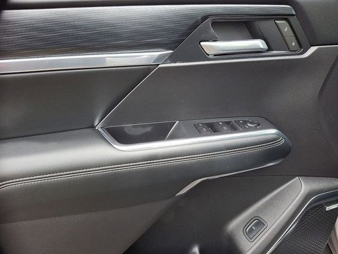 Used 2025 GMC Acadia Elevation w/ Elevation Premium Package image 14