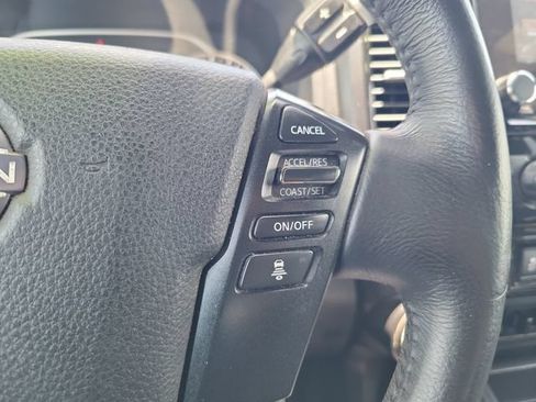 Used 2023 Nissan Titan SV w/ SV Convenience Package AWD/4WD image 21