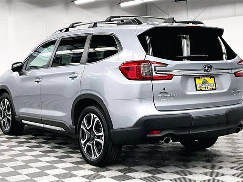 Used 2023 Subaru Ascent Limited w/ Technology Package AWD/4WD image 2
