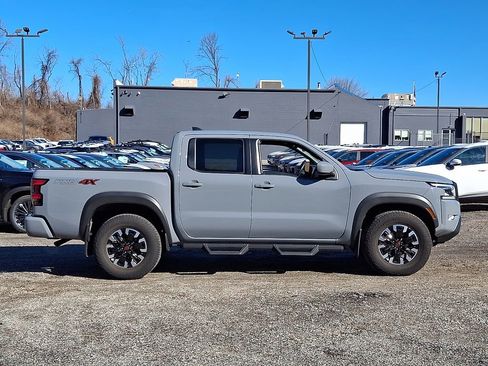 Certified 2023 Nissan Frontier PRO-4X w/ Technology Package image 8