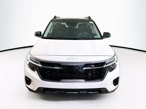 Used 2024 Kia Seltos X-Line AWD/4WD image 2