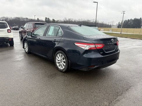 Used 2019 Toyota Camry LE image 8