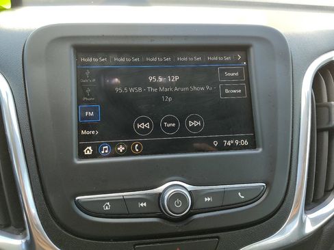 Used 2019 Chevrolet Equinox LT FWD image 25
