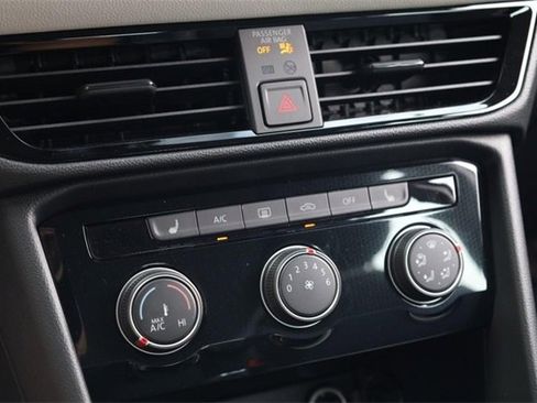 New 2025 Volkswagen Taos S image 13