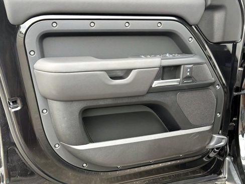 New 2026 Land Rover Defender 110 S AWD/4WD image 15