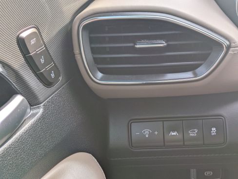 Certified 2023 Hyundai Santa Fe Limited image 28