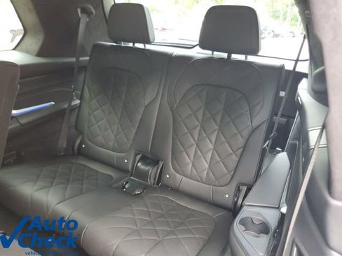 Used 2024 BMW X7 xDrive40i w/ Executive Package AWD/4WD image 12