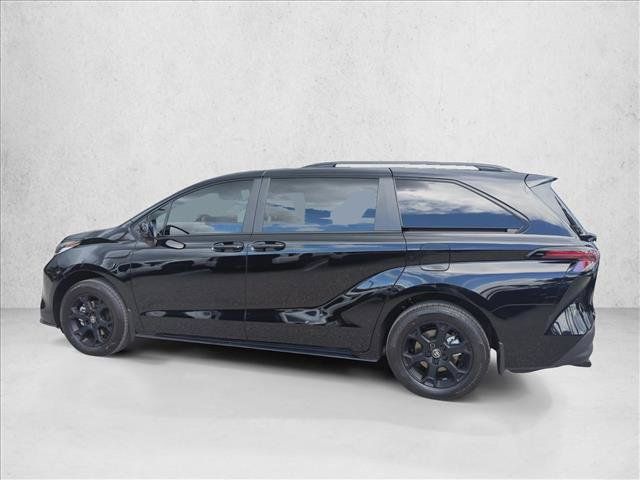 New 2026 Toyota Sienna XLE Woodland Edition AWD/4WD image 8