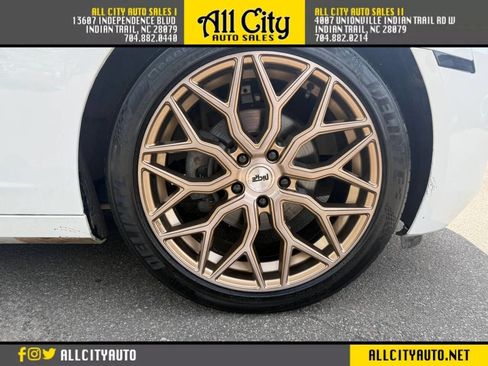 Used 2013 Chevrolet Camaro LT RWD image 27