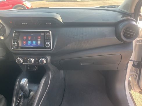 Used 2023 Nissan Kicks S image 31