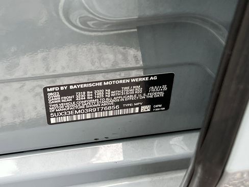 Used 2024 BMW X7 M60i w/ Executive Package image 32