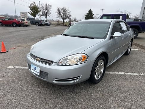 Used 2016 Chevrolet Impala LT image 12