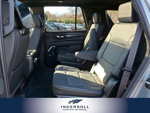 Used 2024 GMC Yukon Denali w/ Advanced Technology Package image 13