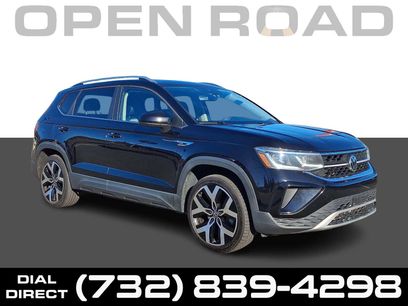 Used 2022 Volkswagen Taos SEL w/ Panoramic Sunroof Package