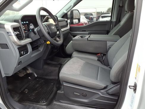 Certified 2024 Ford F250 XLT w/ FX4 Off-Road Package image 11