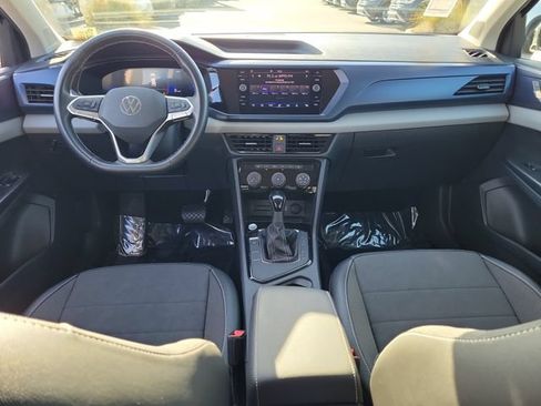 Certified 2023 Volkswagen Taos SE FWD image 12