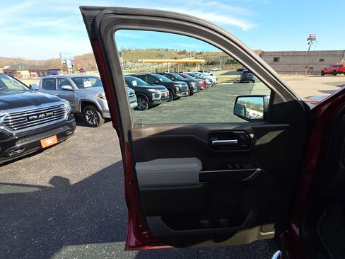 Used 2022 Chevrolet Silverado 1500 LTZ image 13