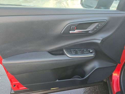 Certified 2023 Toyota Crown Platinum image 17