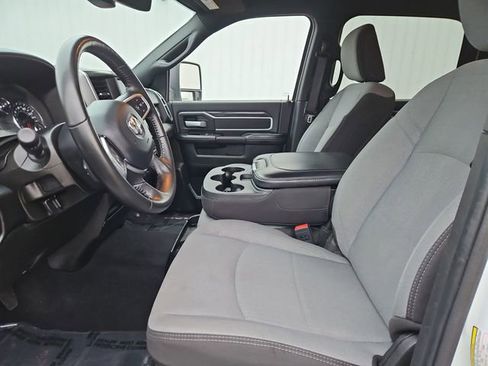 Used 2024 RAM 2500 Big Horn image 21