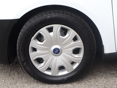 Used 2022 Ford Transit Connect XL FWD image 40
