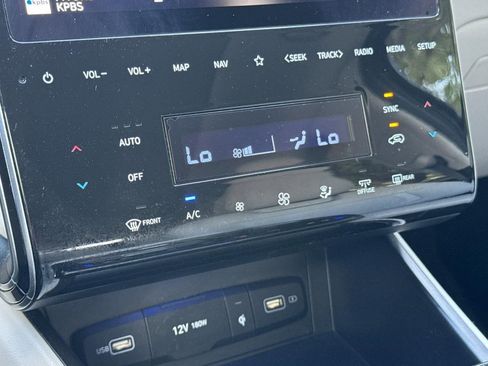 Used 2023 Hyundai Tucson Limited AWD/4WD image 26