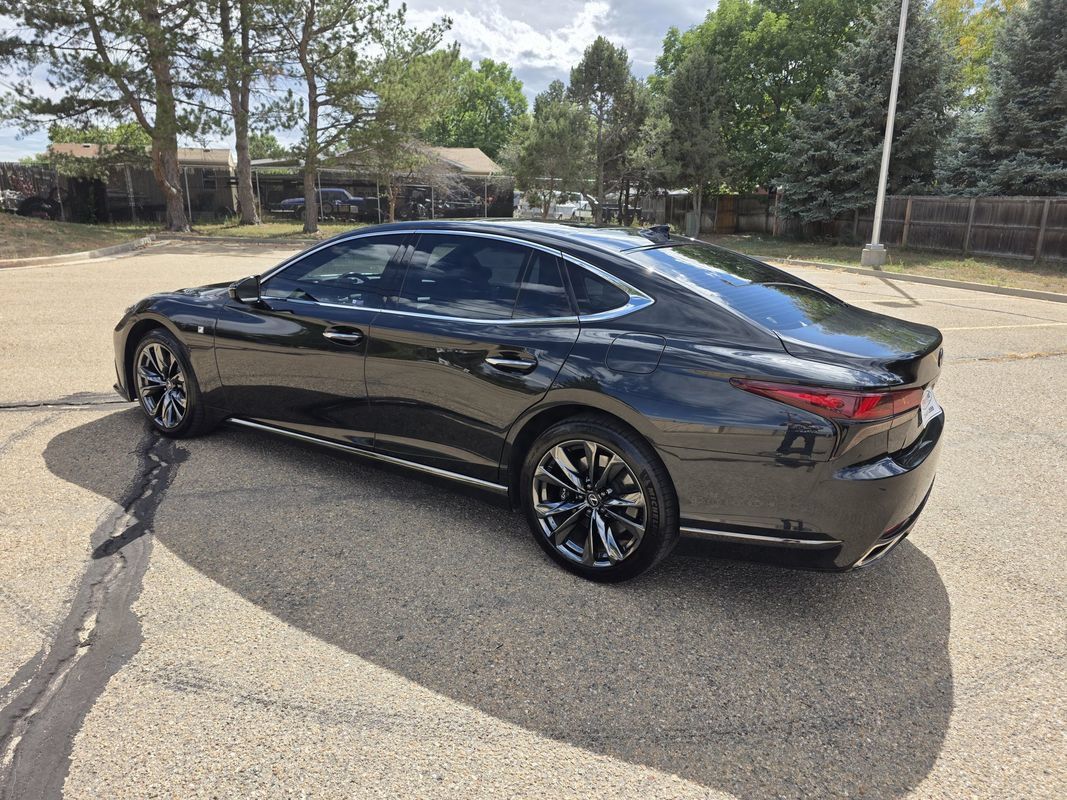 Used 2023 Lexus LS 500 F Sport w/ Accessory Package (Z1) AWD/4WD image 3