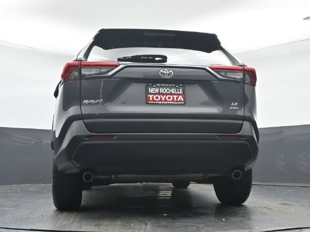 Certified 2025 Toyota RAV4 LE AWD/4WD image 31