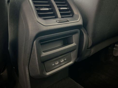 New 2026 Volkswagen Taos SE image 26