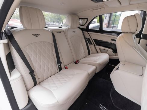 Used 2020 Bentley Mulsanne Speed RWD image 27